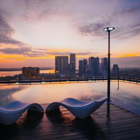 Hotel Serviced Apartments Top One Infinity Pool With View Of 360 Degree 프놈펜 외부 사진