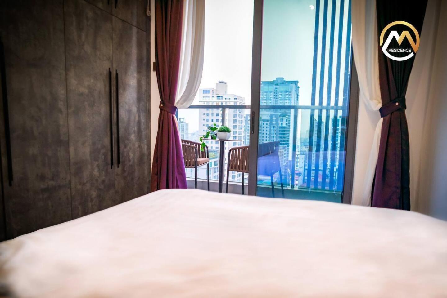Hotel Serviced Apartments Top One Infinity Pool With View Of 360 Degree 프놈펜 외부 사진